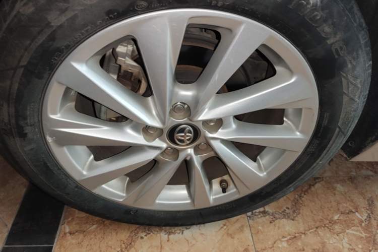 Used Toyota Camry 2021 2.0G Luxury Edition Right Rear Wheel Hub