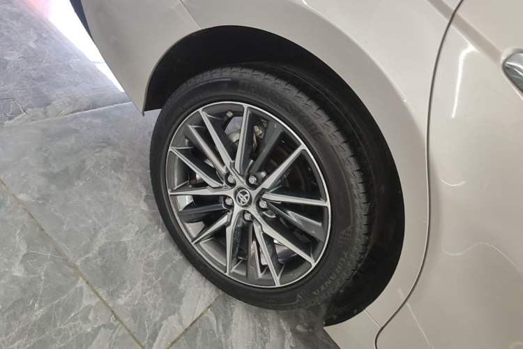 Used Toyota Camry 2021 2.5G Luxury Edition Right Rear Wheel Hub