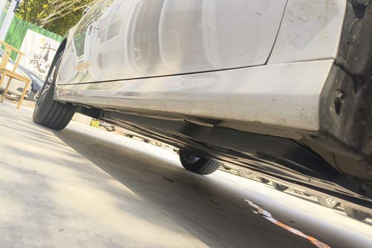 Used Toyota Camry 2021 Dual-Motor 2.5HG Luxury Edition Right Side Sill