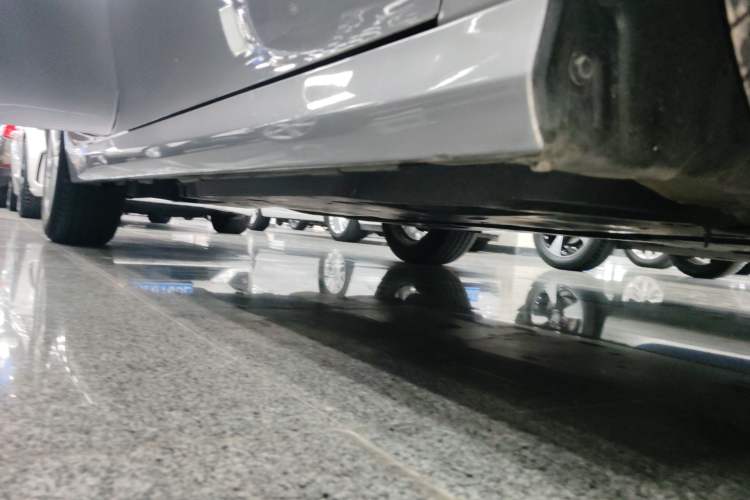 Used Toyota Camry 2021 2.0G Luxury Edition Right Side Sill