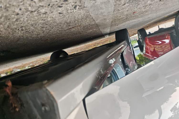 Used Toyota Camry 2021 2.0G Luxury Edition Right Side Sill