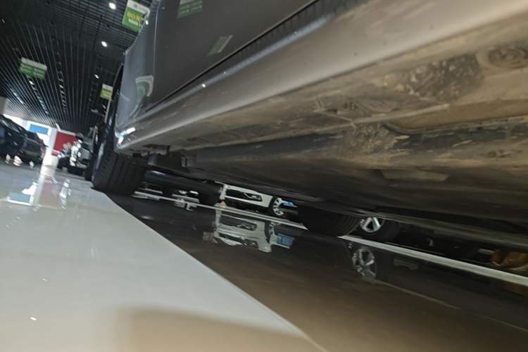 Used Toyota Camry 2021 2.5G Luxury Edition Right Side Sill