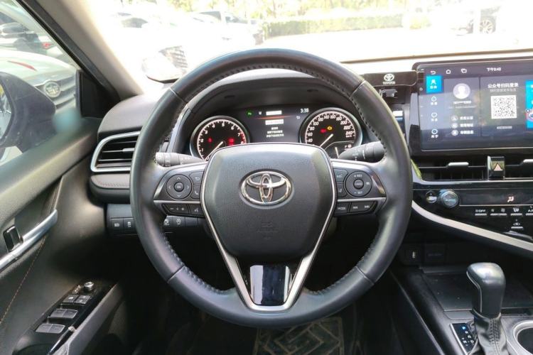 Used Toyota Camry 2021 2.0G Luxury Edition Steering Wheel