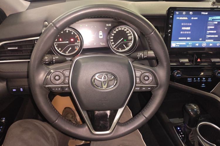 Used Toyota Camry 2021 2.0G Luxury Edition Steering Wheel