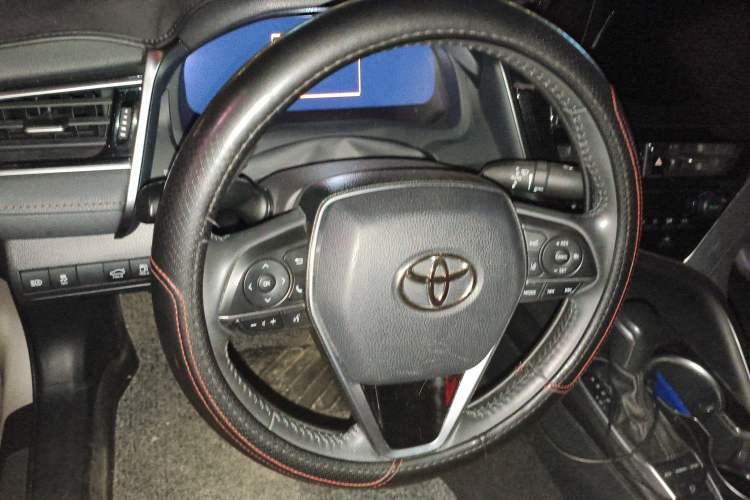 Used Toyota Camry 2021 2.5G Luxury Edition Steering Wheel