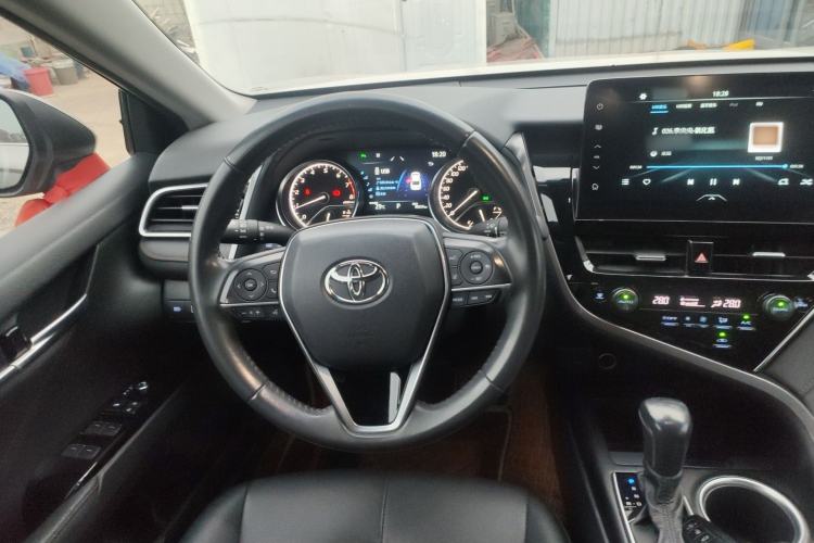 Used Toyota Camry 2021 2.0G Luxury Edition Steering Wheel