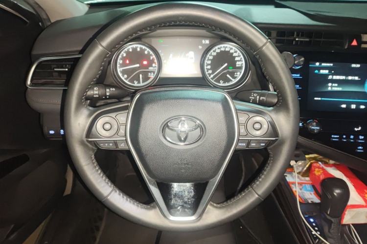 Used Toyota Camry 2021 2.0G Luxury Edition Steering Wheel