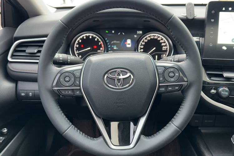 Used Toyota Camry 2021 2.0G Luxury Edition Steering Wheel
