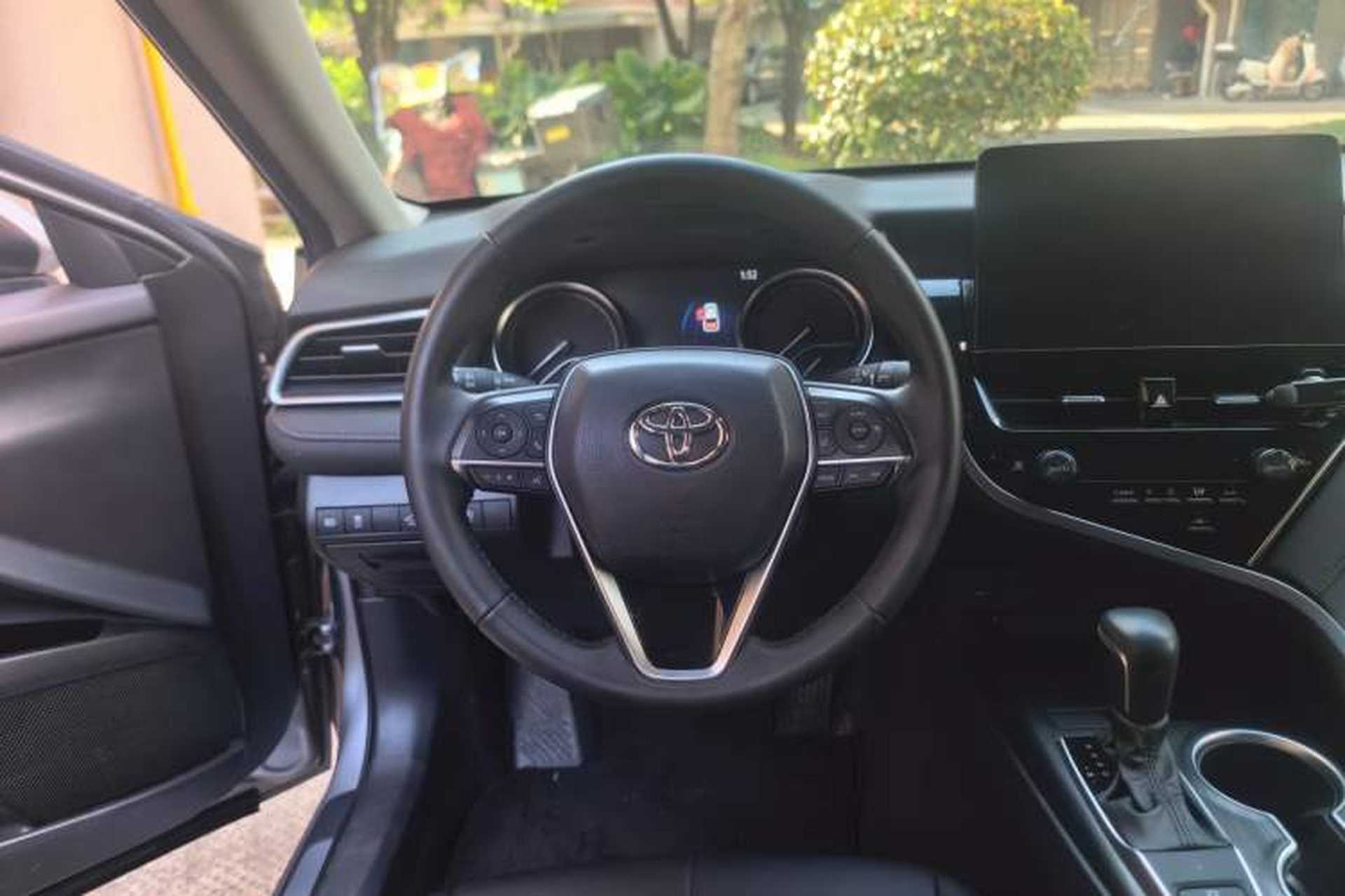 Used Toyota Camry 2021 2.0G Luxury Edition Steering Wheel