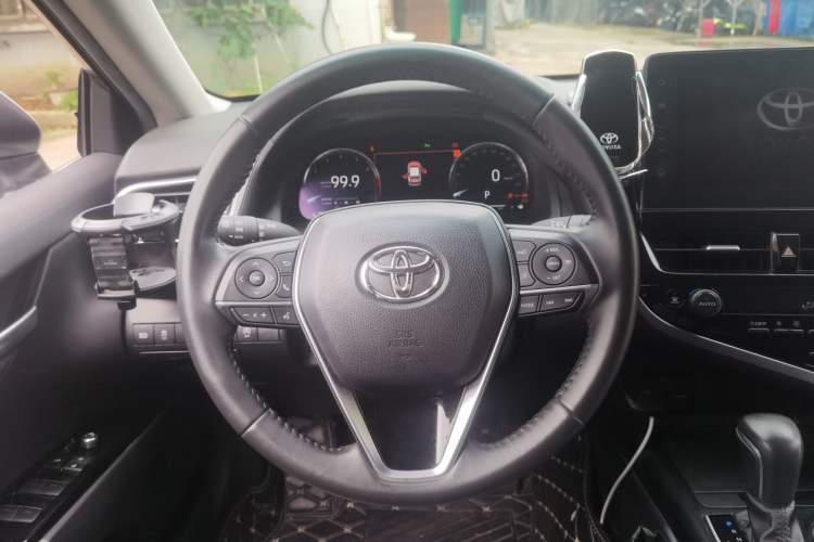 Used Toyota Camry 2021 2.5G Luxury Edition Steering Wheel