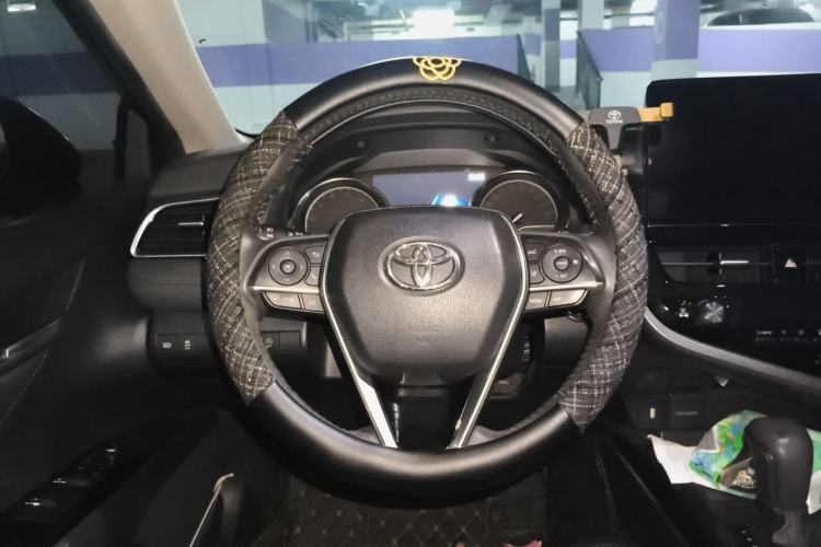 Used Toyota Camry 2021 2.0G Luxury Edition Steering Wheel