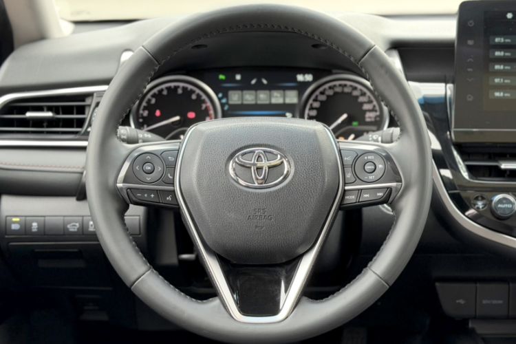 Used Toyota Camry 2021 2.0G Luxury Edition Steering Wheel