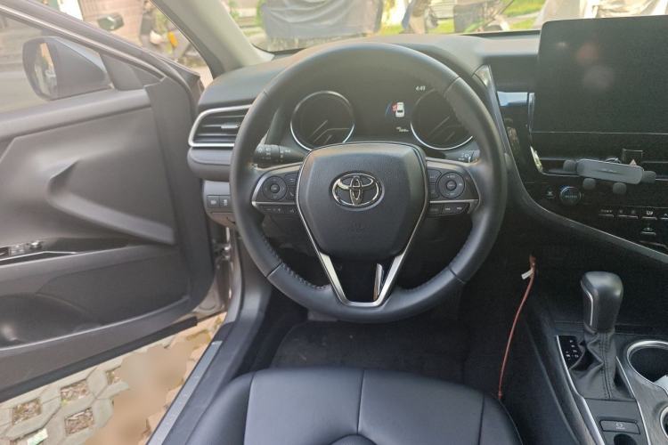 Used Toyota Camry 2021 2.0G Luxury Edition Steering Wheel
