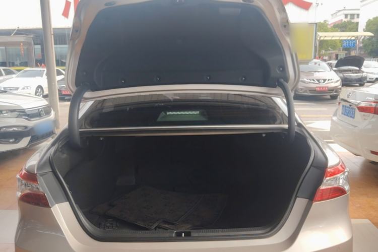 Used Toyota Camry 2021 2.5G Luxury Edition Trunk