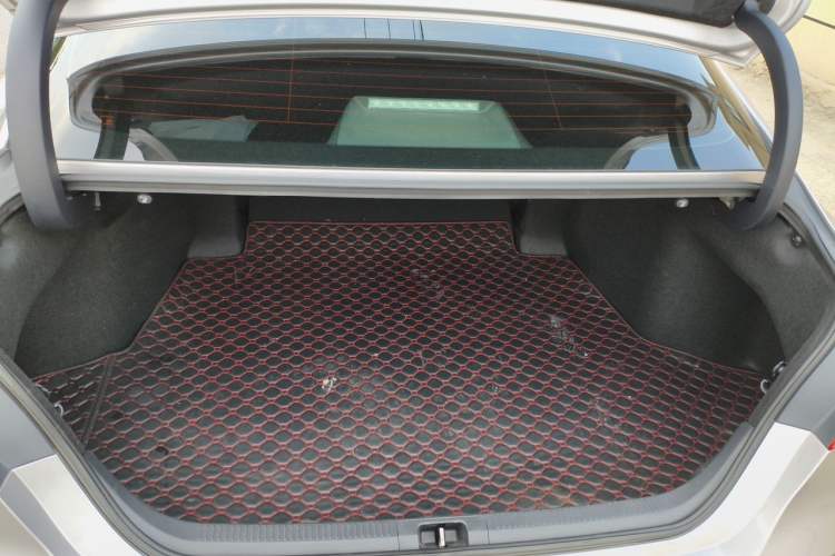 Used Toyota Camry 2021 2.5G Luxury Edition Trunk