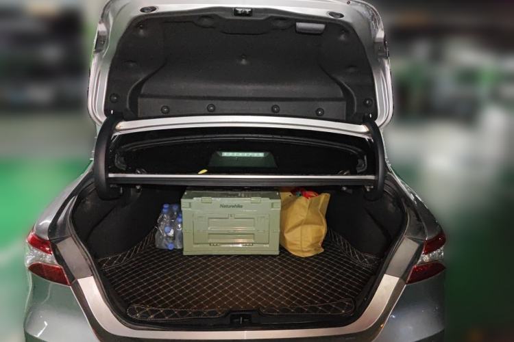 Used Toyota Camry 2021 2.5G Luxury Edition Trunk