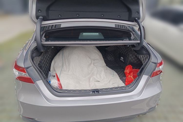 Used Toyota Camry 2021 2.0G Luxury Edition Trunk
