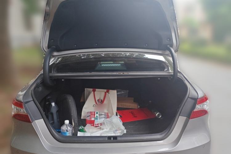 Used Toyota Camry 2021 2.5G Luxury Edition Trunk