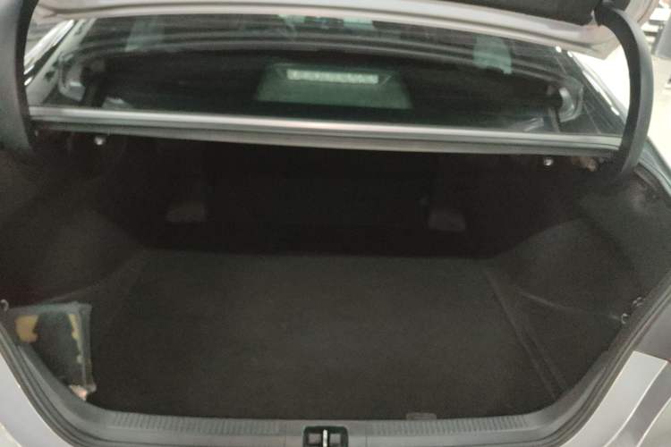Used Toyota Camry 2021 Dual-Motor 2.5HS Fēngshàng Edition Trunk