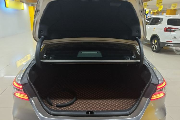 Used Toyota Camry 2021 2.0G Luxury Edition Trunk