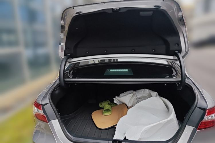 Used Toyota Camry 2021 2.5G Luxury Edition Trunk