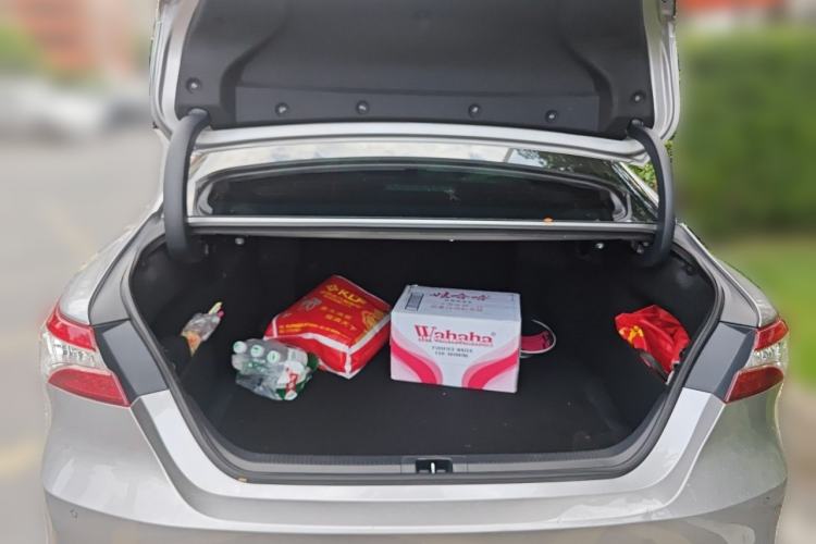 Used Toyota Camry 2021 2.5G Luxury Edition Trunk