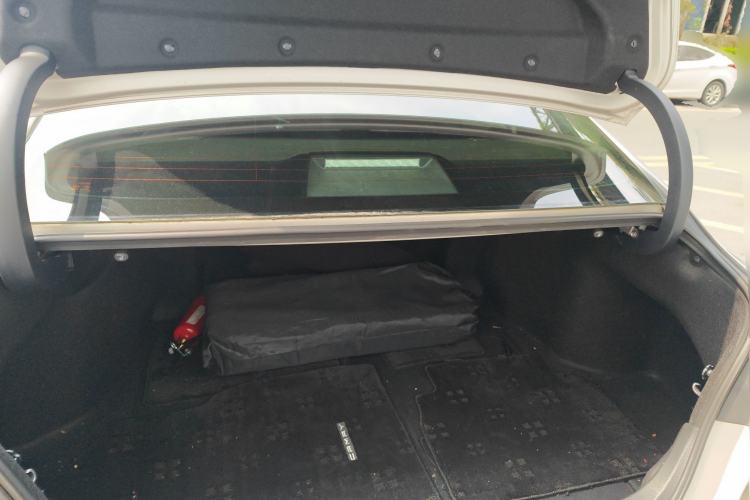 Used Toyota Camry 2021 2.0G Luxury Edition Trunk