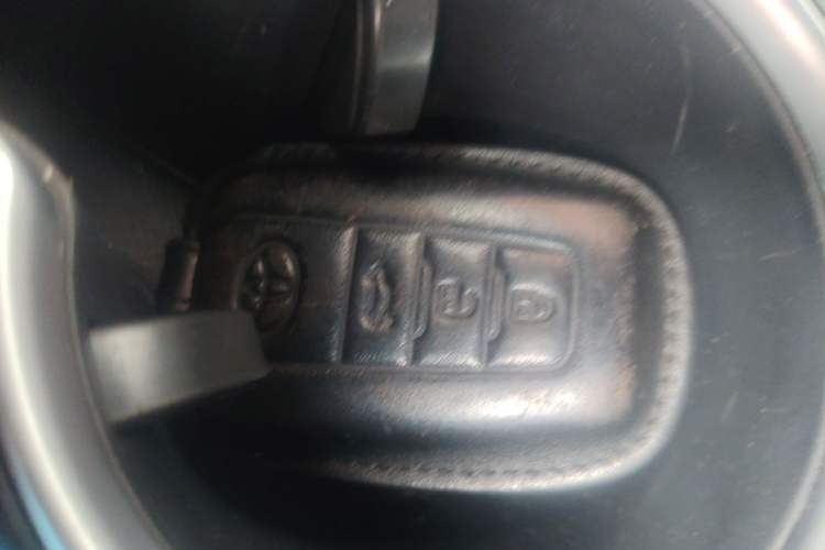 Used Toyota Camry 2021 2.0G Luxury Edition Vehicle Key