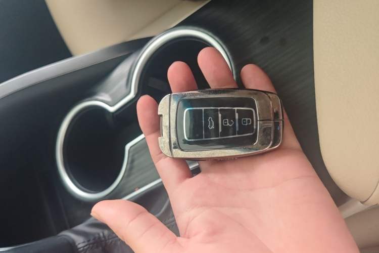 Used Toyota Camry 2021 2.5G Luxury Edition Vehicle Key