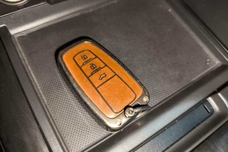 Used Toyota Camry 2021 Dual-Motor 2.5HG Luxury Edition Vehicle Key