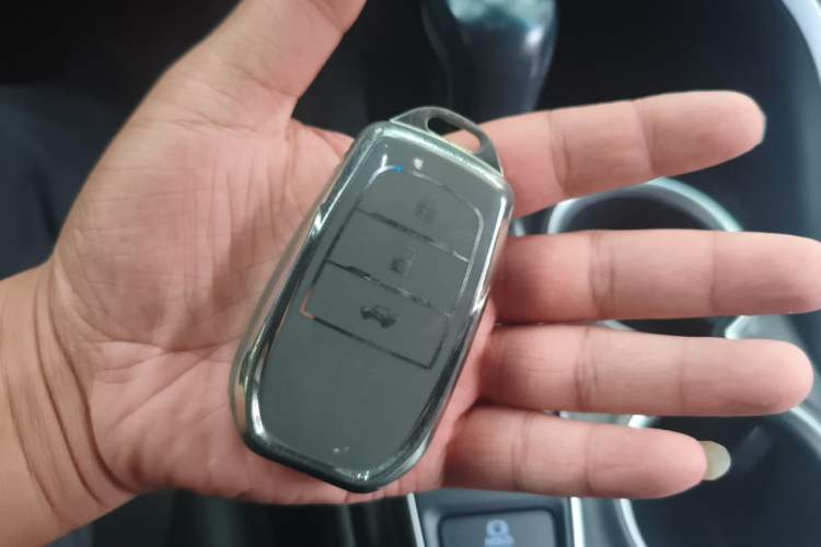 Used Toyota Camry 2021 2.0G Luxury Edition Vehicle Key