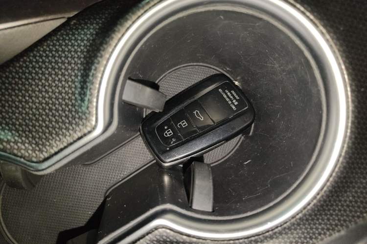 Used Toyota Camry 2021 Dual-Motor 2.5HS Fēngshàng Edition Vehicle Key
