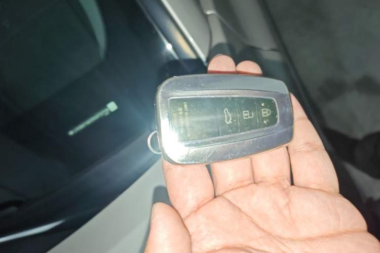 Used Toyota Camry 2021 2.0G Luxury Edition Vehicle Key