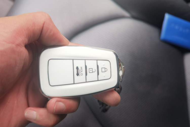 Used Toyota Camry 2021 2.5G Luxury Edition Vehicle Key