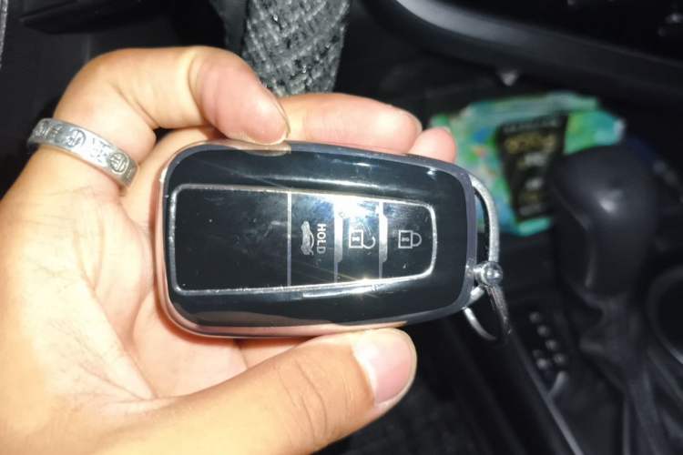 Used Toyota Camry 2021 2.0G Luxury Edition Vehicle Key