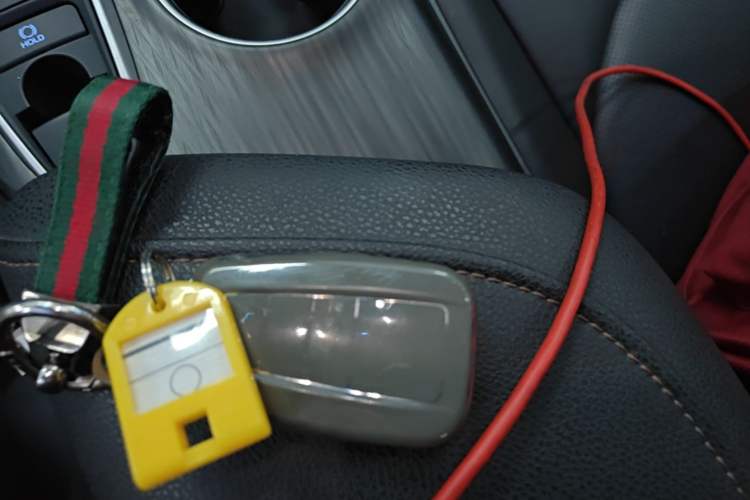 Used Toyota Camry 2021 2.5G Luxury Edition Vehicle Key