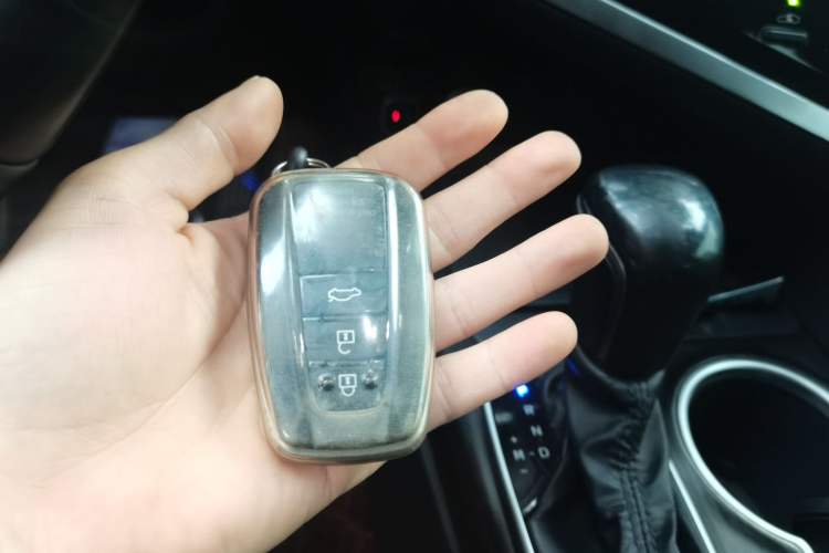 Used Toyota Camry 2021 2.0G Luxury Edition Vehicle Key