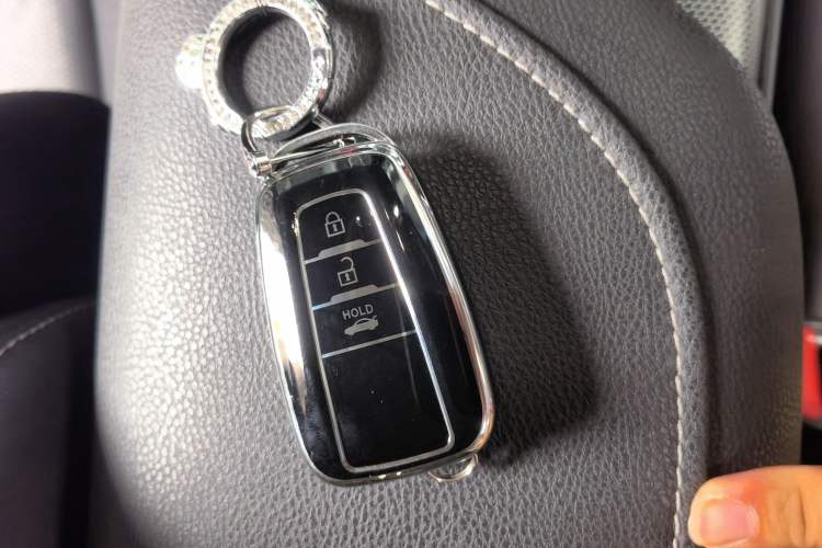Used Toyota Camry 2021 2.5S Fēngshàng Edition Vehicle Key