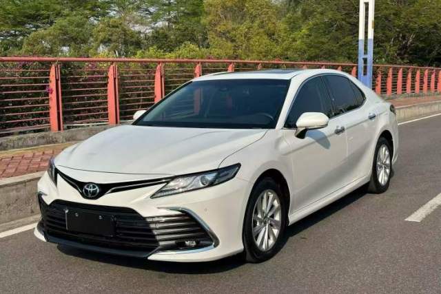 Ojetý Toyota Camry 2021 2.0G Luxury Edition