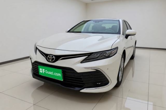 Ojetý Toyota Camry 2021 2.0G Luxury Edition