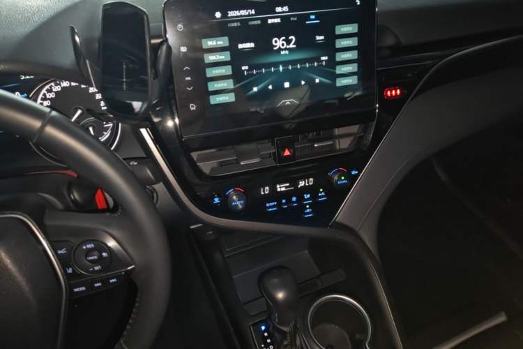 Used Toyota Camry 2021 2.0G Luxury Edition Audio And AC Panel