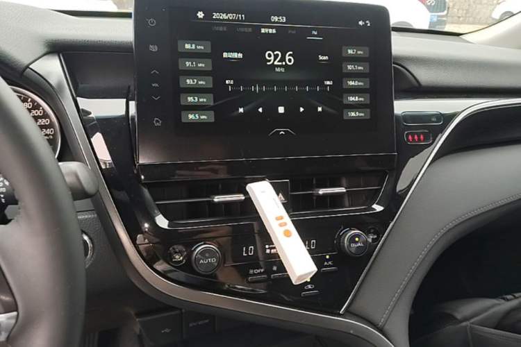 Used Toyota Camry 2021 2.0G Luxury Edition Audio And AC Panel