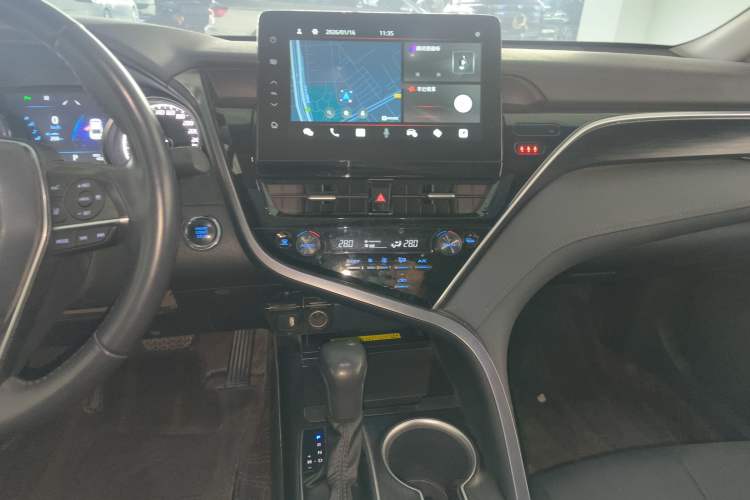 Used Toyota Camry 2021 2.0G Luxury Edition Audio And AC Panel