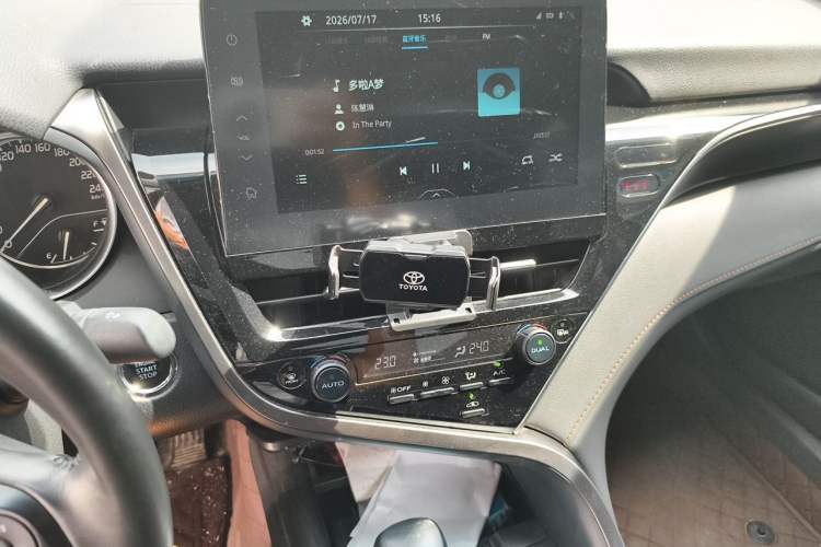 Used Toyota Camry 2021 2.0G Luxury Edition Audio And AC Panel