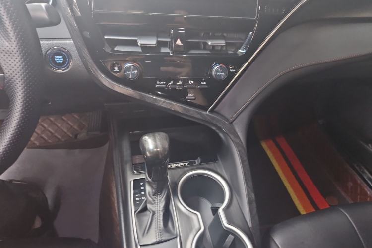 Used Toyota Camry 2021 2.0G Luxury Edition Audio And AC Panel