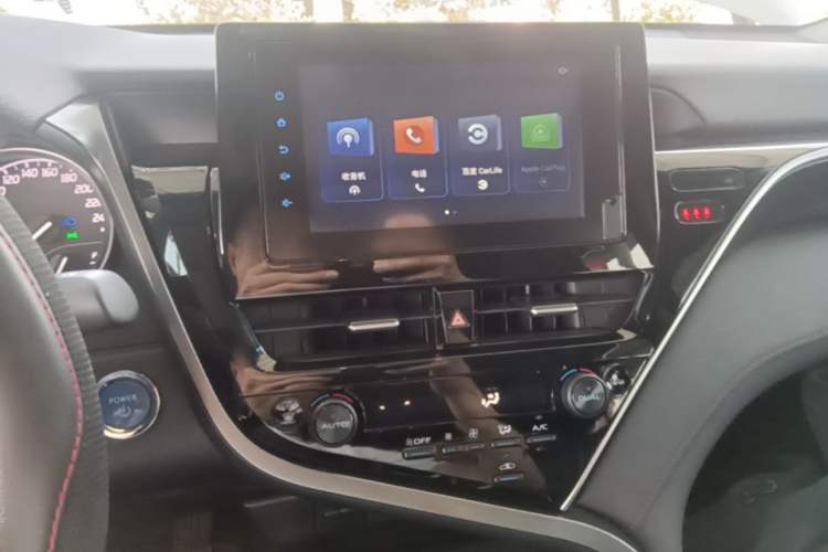Used Toyota Camry 2021 Dual-Motor 2.5 HGVP Leading Edition Audio And AC Panel