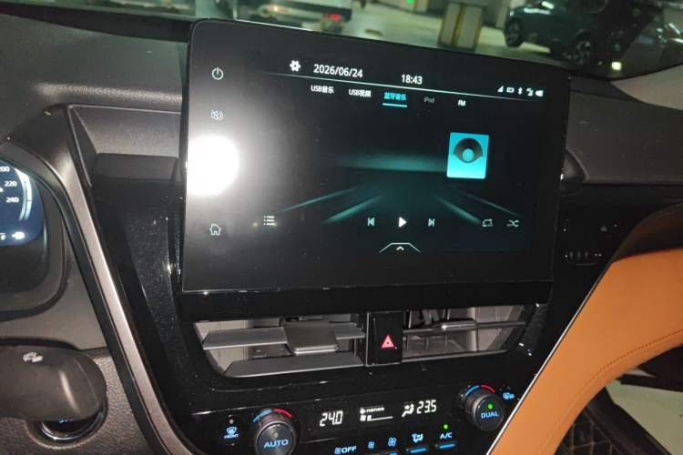 Used Toyota Camry 2021 2.5G Luxury Edition Audio And AC Panel