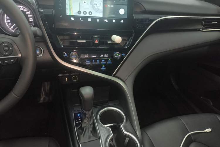 Used Toyota Camry 2021 2.0G Luxury Edition Audio And AC Panel