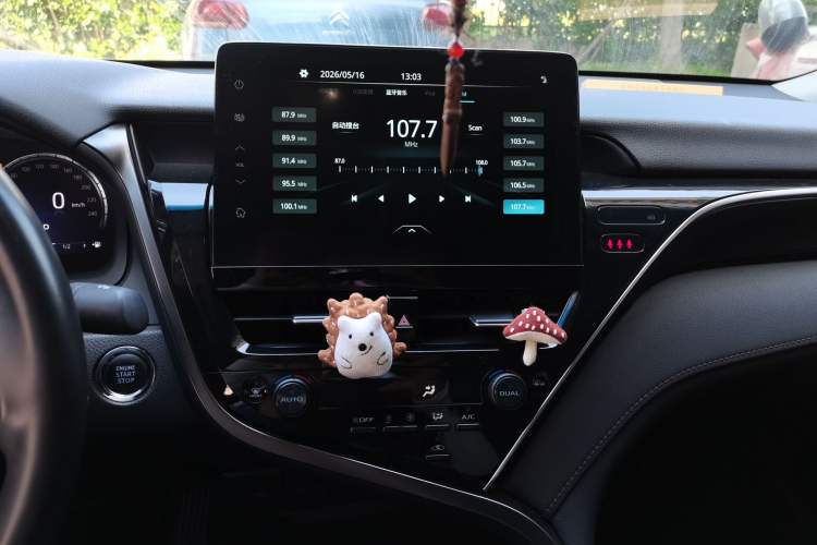 Used Toyota Camry 2021 2.5G Luxury Edition Audio And AC Panel