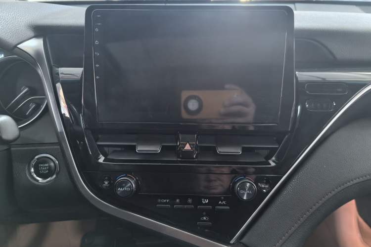 Used Toyota Camry 2021 2.0G Luxury Edition Audio And AC Panel